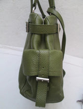 Handbag (Prada)